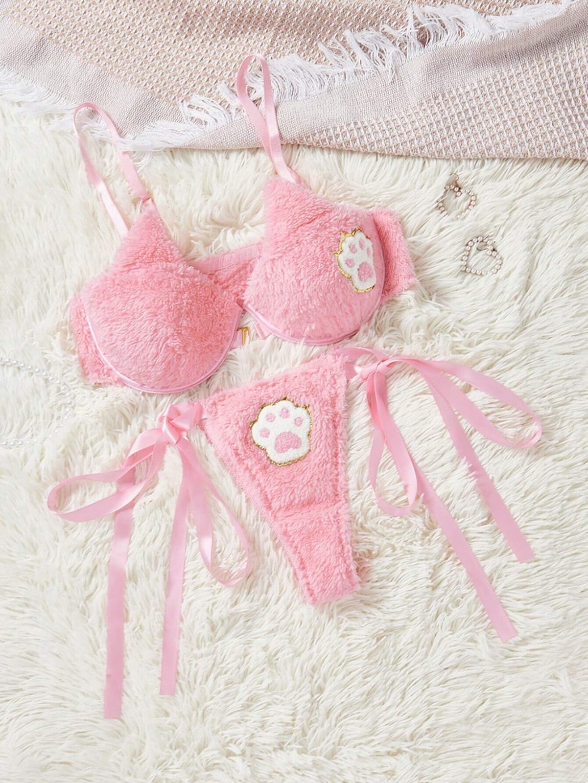 SHEIN Cartoon Graphic Lingerie Set, Bra & Panty Set